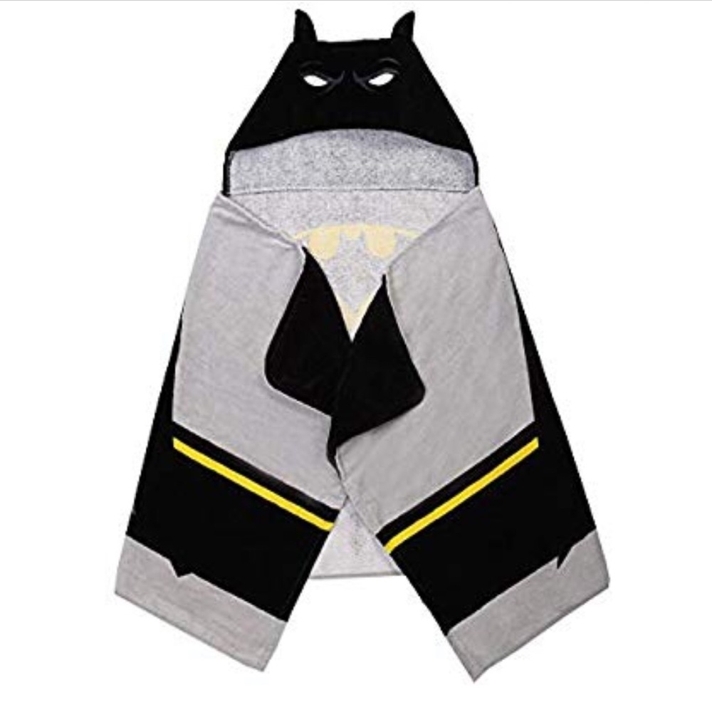 NWOT Batman Hooded Bath Beach Pool Towel for Kids